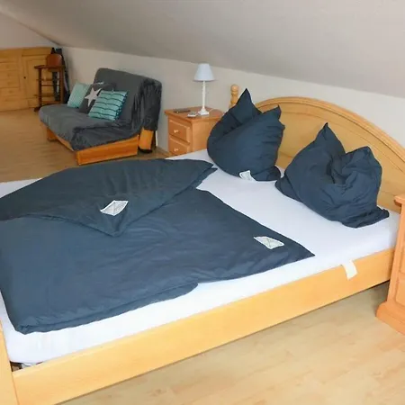 With 2 Bedrooms بيت للعطل *